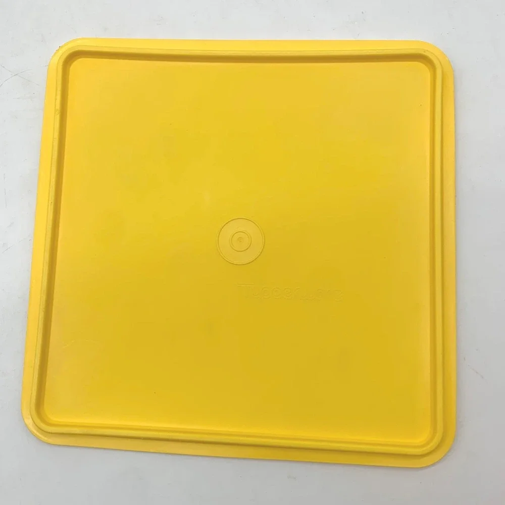 Tupperware Square Replacement Lid 515G-12 Yellow 10 Inch Seal